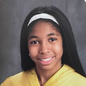 Meet your Posher, Alexis